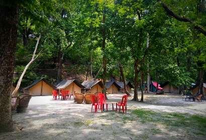 ganga-riverside-beach-camp